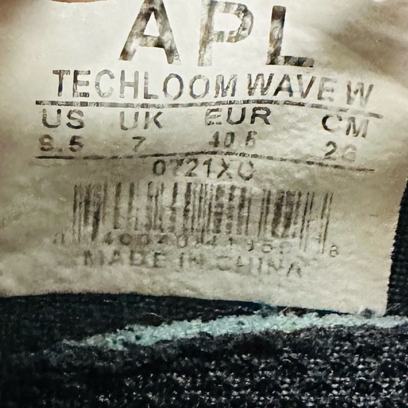 APL Women's Black Techloom Wave Sneakers Size 9.5 - Picture 9 of 10